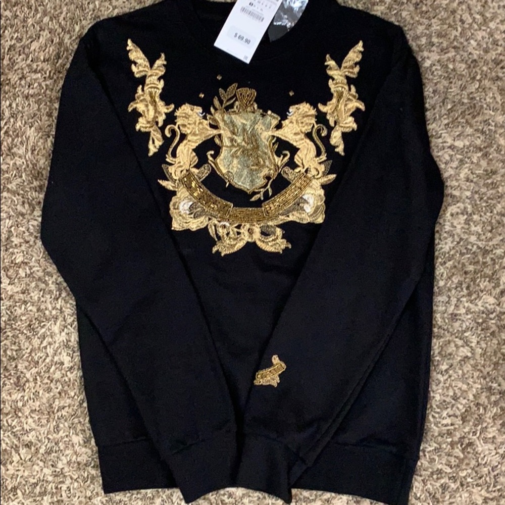 NWT Zara man Golden Lion crewneck